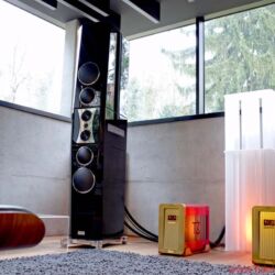 TIDAL La Assoluta in a picture-book bunker dream system