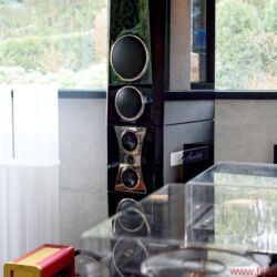 TIDAL La Assoluta in a picture-book bunker dream system