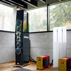 TIDAL La Assoluta in a picture-book bunker dream system