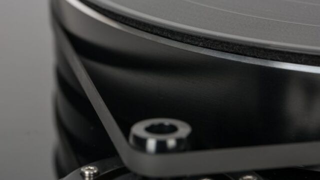 Elac gallery_3-750x579