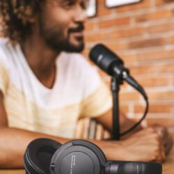 beyerdynamic DT240Pro