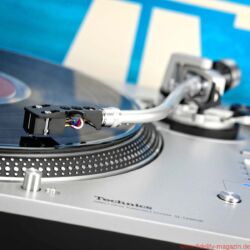 Technics SL-1200GR Plattenspieler