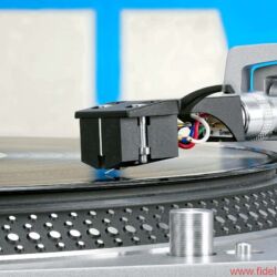 Technics SL-1200GR Plattenspieler