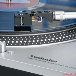 Technics SL-1200GR Plattenspieler