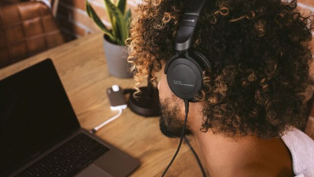 beyerdynamic DT240PRO