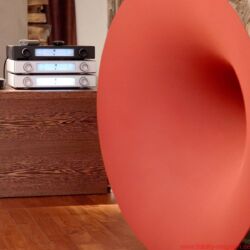 Avantgarde Acoustic Trio Horn