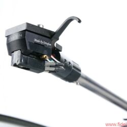 TechDAS Air Force III plus Einstein Tonarm und Einstein Tonabnehmer
