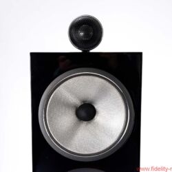 FIDELITY Award Winner 2018 Bowers & Wilkins 702 S2