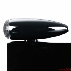 FIDELITY Award Winner 2018 Bowers & Wilkins 702 S2