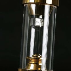 Transrotor Tamino MC-Tonabnehmer - Bei Transrotor macht es Spaß, in die Röhre zu schauen: Wie üblich bei den Bergisch-Gladbachern, steckt auch das Tamino gut geschützt im transparenten Acryl-Zylinder.
