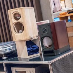 Philips TEAC Pioneer Onkyo Yaesu Tokyo