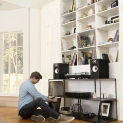 Bowers & Wilkins 606