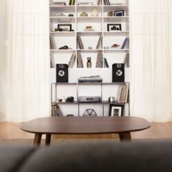 Bowers & Wilkins 606