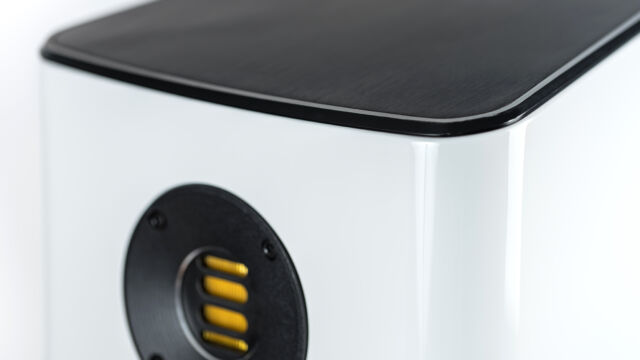 Elac