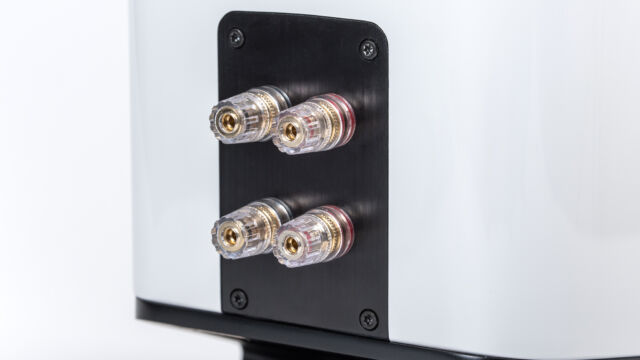 Elac