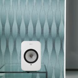 KEF LSX