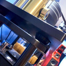 HRS SXR rack, M3X2 and S3 isolation base