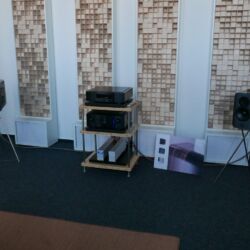 Q Acoustics Concept 300