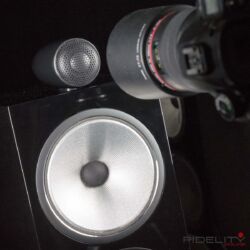 Bowers & Wilkins 702 S2