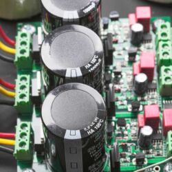 CAD Server-Streamer-Sourceplayer und Wandler CAD 1543 DAC MKII und CAT (CAD Audio Transport)