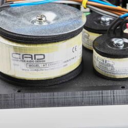 CAD Server-Streamer-Sourceplayer und Wandler CAD 1543 DAC MKII und CAT (CAD Audio Transport)