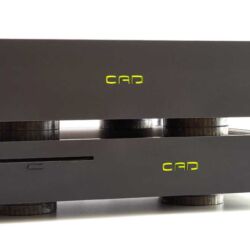 CAD Server-Streamer-Sourceplayer und Wandler CAD 1543 DAC MKII und CAT (CAD Audio Transport) - Handgebaut und einzigartig: Der als NOS-DAC-Konzept arbeitende USB-Wandler CAD 1543 DAC mit dem Musikrechner CAT (CAD Audio Transport).
