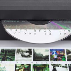 CAD Server-Streamer-Sourceplayer und Wandler CAD 1543 DAC MKII und CAT (CAD Audio Transport) - Das CD-Rippen geschieht grundsätzlich vollautomatisch. Ab Werk wird im kompressionsfreien WAV-Format gerippt.