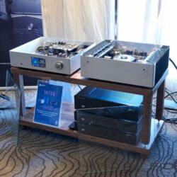 Cambridge Audio Edge Vor- Endverstärker Prototypen auf dem Rocky Mountain Audio Fest 2017