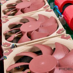 Canever Audio La Scala Reference Amplifier. Im Boden der Canever La Scala befinden sich vier temperaturgesteuerte Lüfter.