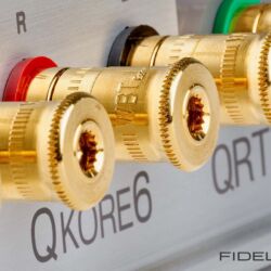 Nordost Netzleiste QBase QB.2 und Erdungspunkt QKore6