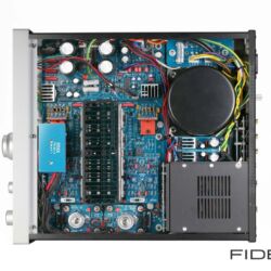 STAX-Kopfhörer-SR-009-und-Kopfhörerverstärker-SRM-T8000