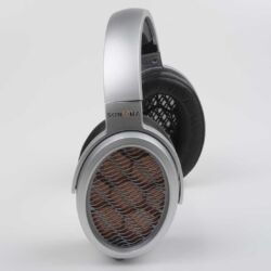 Warwick Acoustics Sonoma M1 - Der M1 ist ein Elektrostat mit neuartigen, einzigartigen sogenannten HPEL-Schallwandlern, die mit nur einem Stator auskommen.