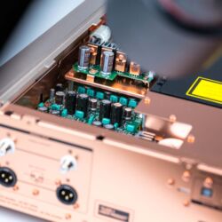 Marantz SA-10 SACD-Player plus PM-10 Vollverstärker