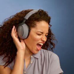 Bowers Wilkins PX7