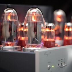 Cayin CS-150A Röhrenvollverstärker