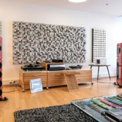 Kii Audio, Kii Three plus BXT Kunden