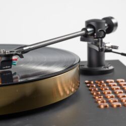 Plattenspieler 1877 Phono Zavfino Copperhead X plus Tonarm Aeshna Carbon