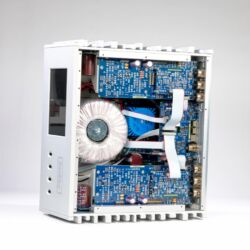 Boulder 866 Vollverstärker